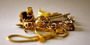 selling gold uk